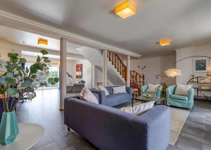 Casa Branca I Geraeumiger Rueckzugsort Fuer 12p By Interhome Prázdninový dům