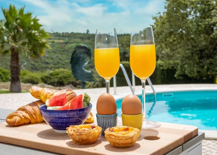 Casa Branca I Geraeumiger Rueckzugsort Fuer 12p By Interhome *