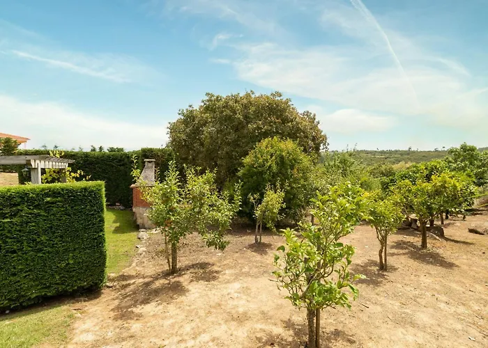 Hébergement de vacances Casa Branca I Geraeumiger Rueckzugsort Fuer 12p By Interhome Ribamar (Lourinha)