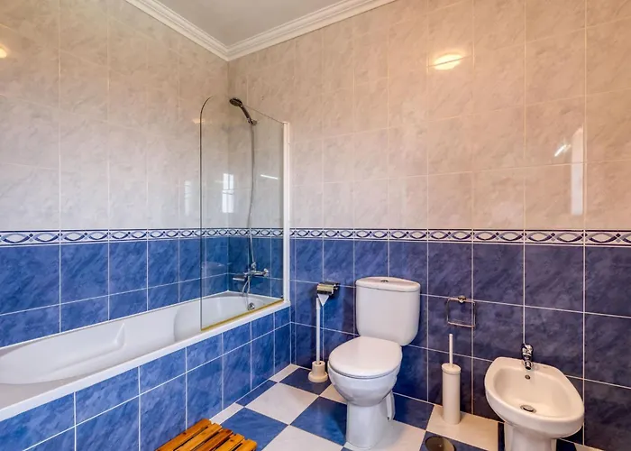 Prázdninový dům Casa Branca I Geraeumiger Rueckzugsort Fuer 12p By Interhome *