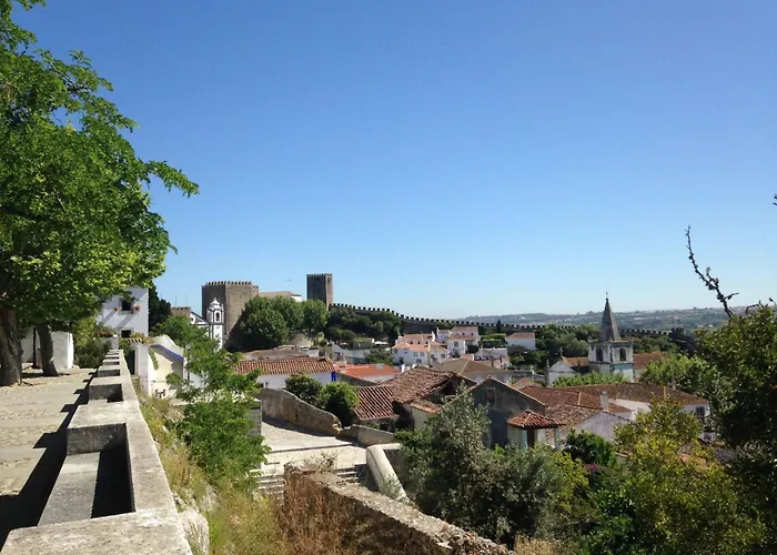 Casa Branca I Geraeumiger Rueckzugsort Fuer 12p By Interhome Ribamar (Lourinha)